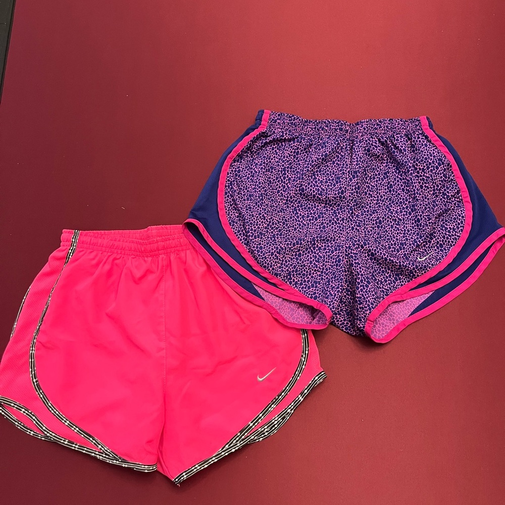 XS NIKE RUNNING SHORTS